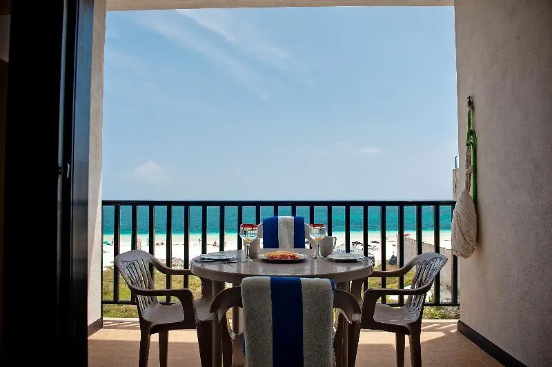 Vela'S Condos Ocean Front Puerto Morelos Aparthotel