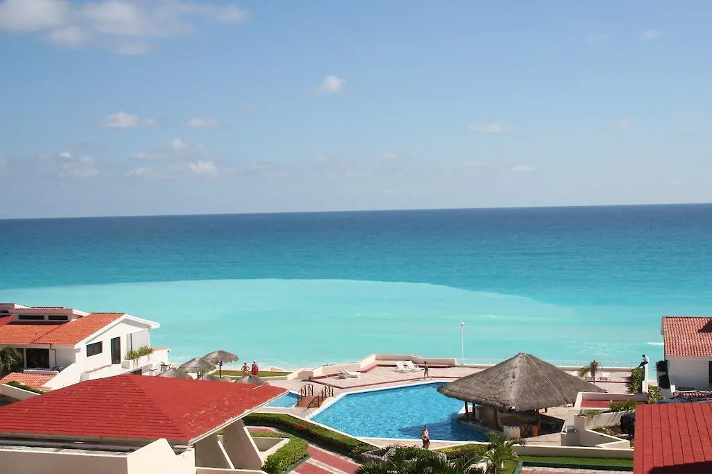 شقة فندقية بويرتو موريلوس Vela'S Condos Ocean Front
