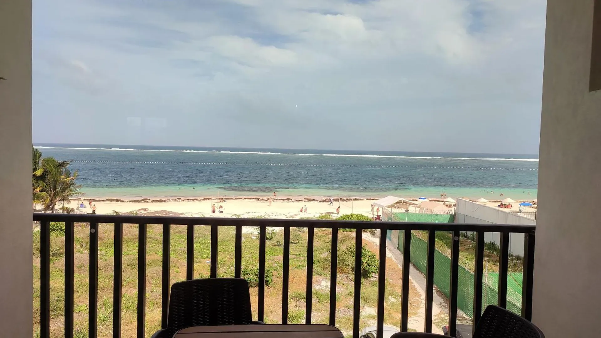 Apartahotel Vela's Condos Ocean Front Puerto Morelos