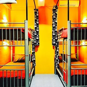 https://century-service-world.singapore-best-hotels.net