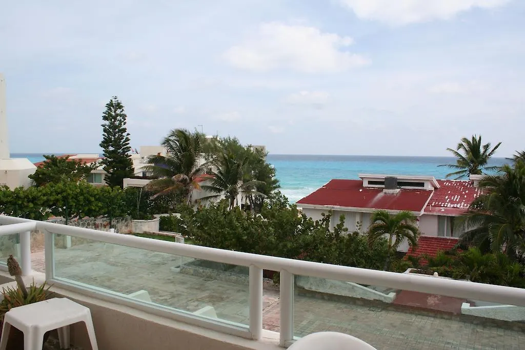 Vela'S Condos Ocean Front Puerto Morelos 3*,  Mexico