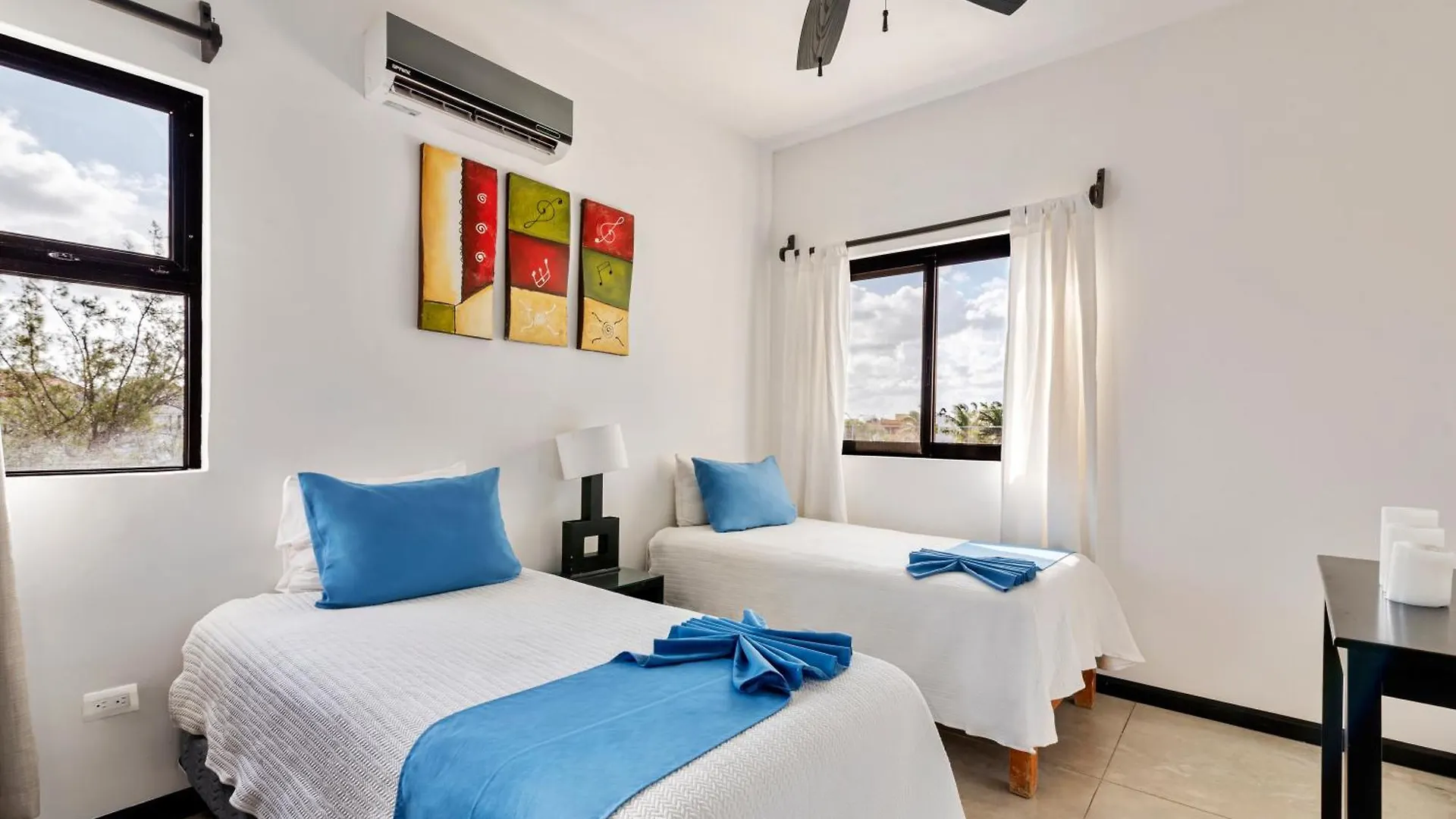 Aparthotel Vela'S Condos Ocean Front Puerto Morelos