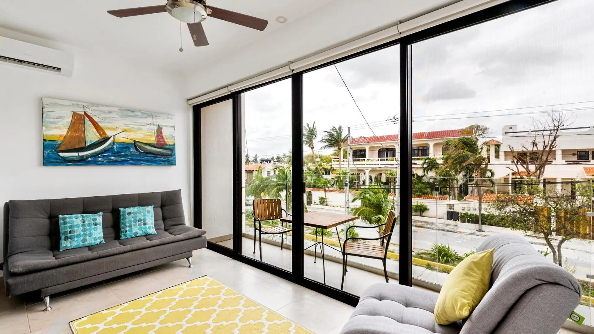 Aparthotel Vela'S Condos Ocean Front Puerto Morelos