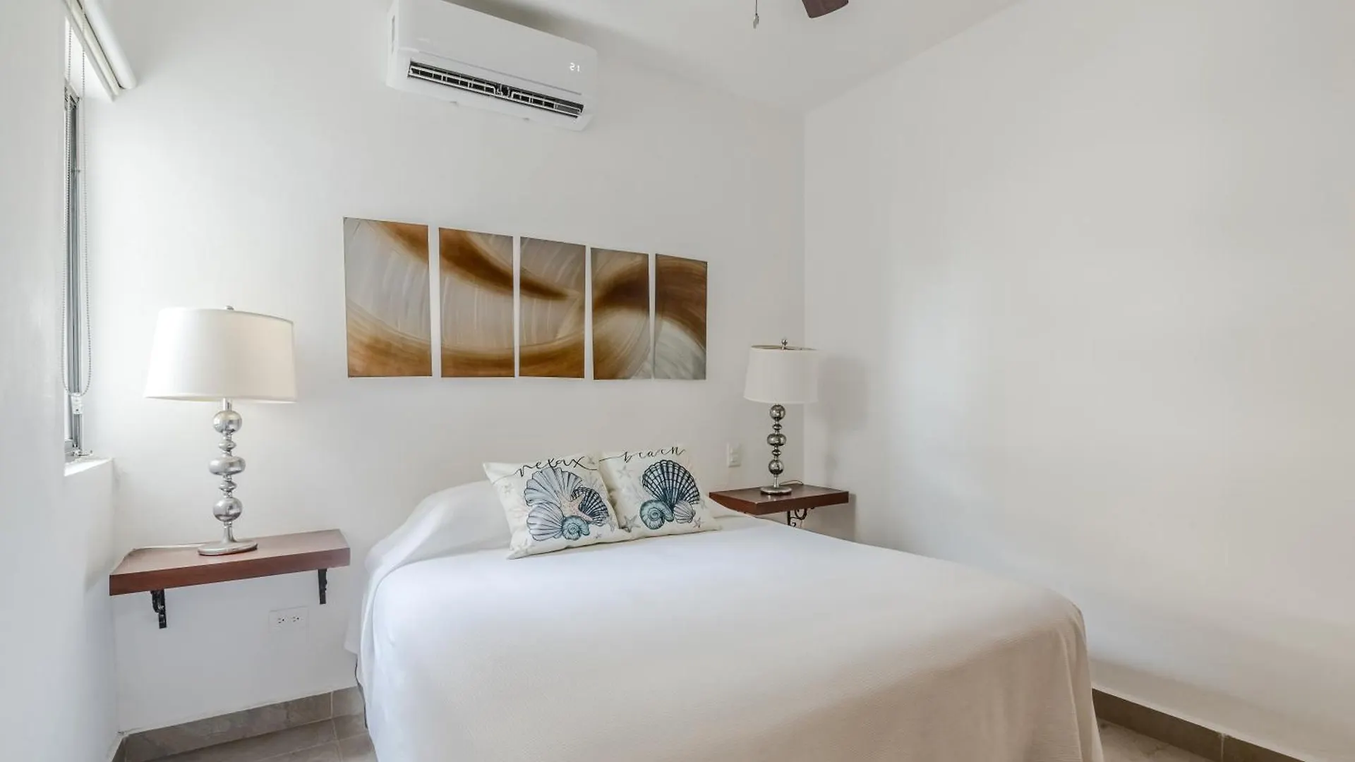 Vela'S Condos Ocean Front Puerto Morelos